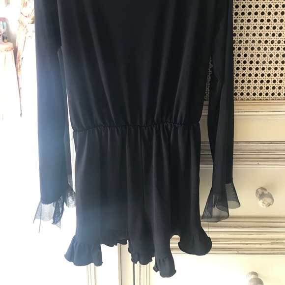 Size XS Black Romper 7/8 - Picture 3 of 5